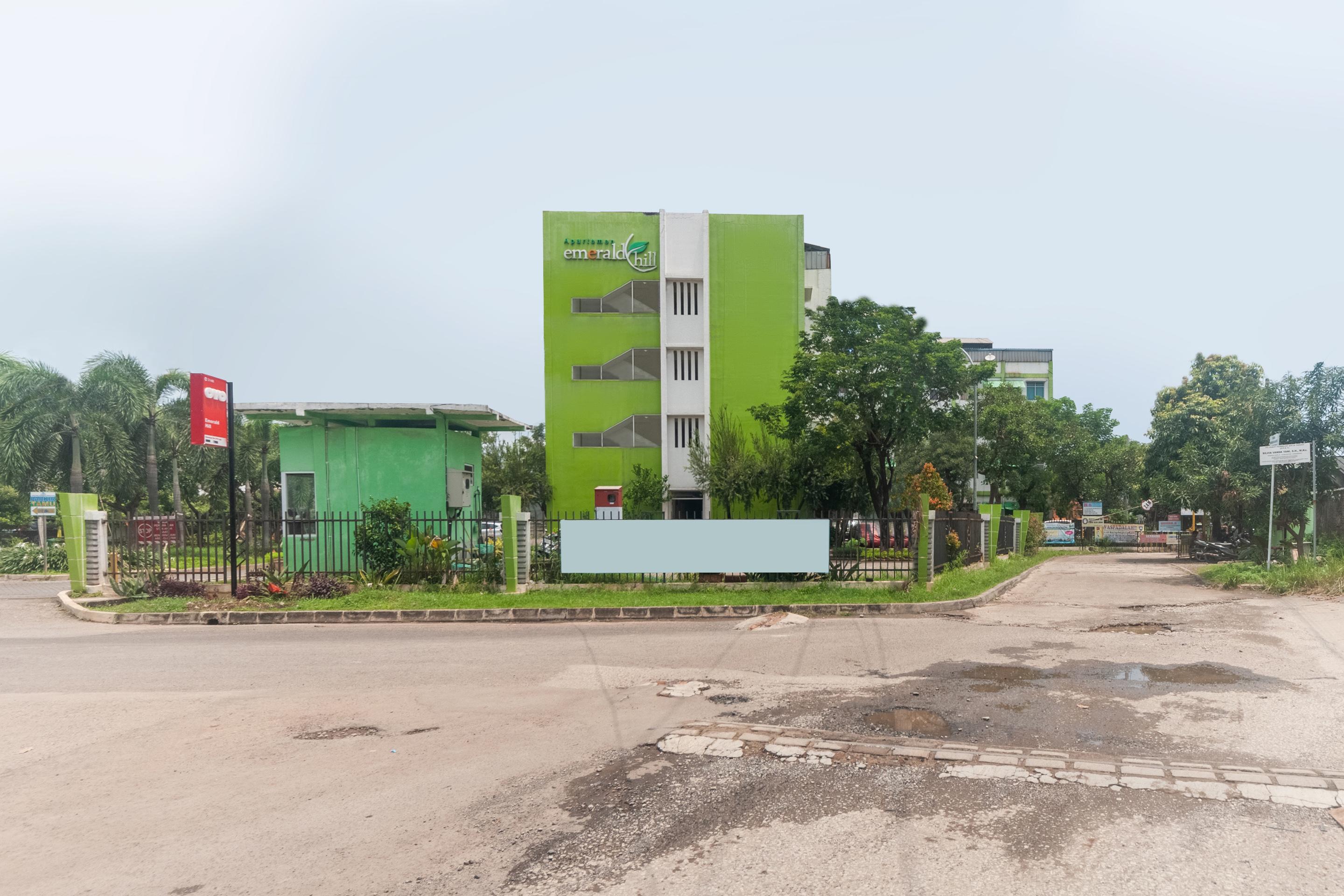 Oyo 3146 Emerald Hill Telukjambe Екстер'єр фото